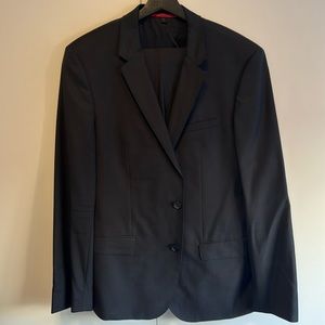 Hugo boss men’s wool suit